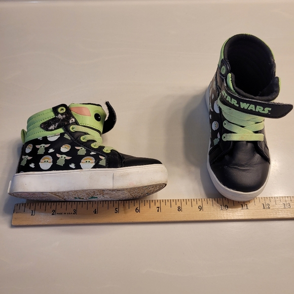 GROGU (The Child) The Mandalorian STAR WARS  DISNEY Hi-top Sneakers Kids Size 10 - Picture 7 of 14